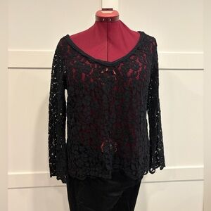 🍀4 for $25🍀 

Black lace/appliqué blouse